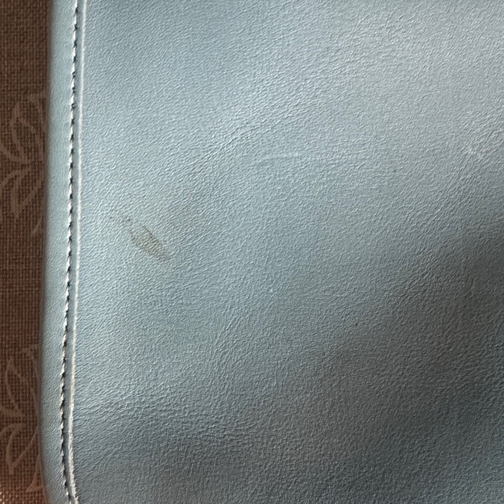 Coach Messenger Hippie Flap - Picture 2 of 13
